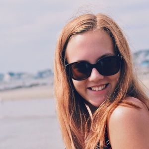 Meet your Posher, Amelia